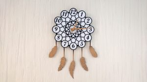 Dreamcatcher clock