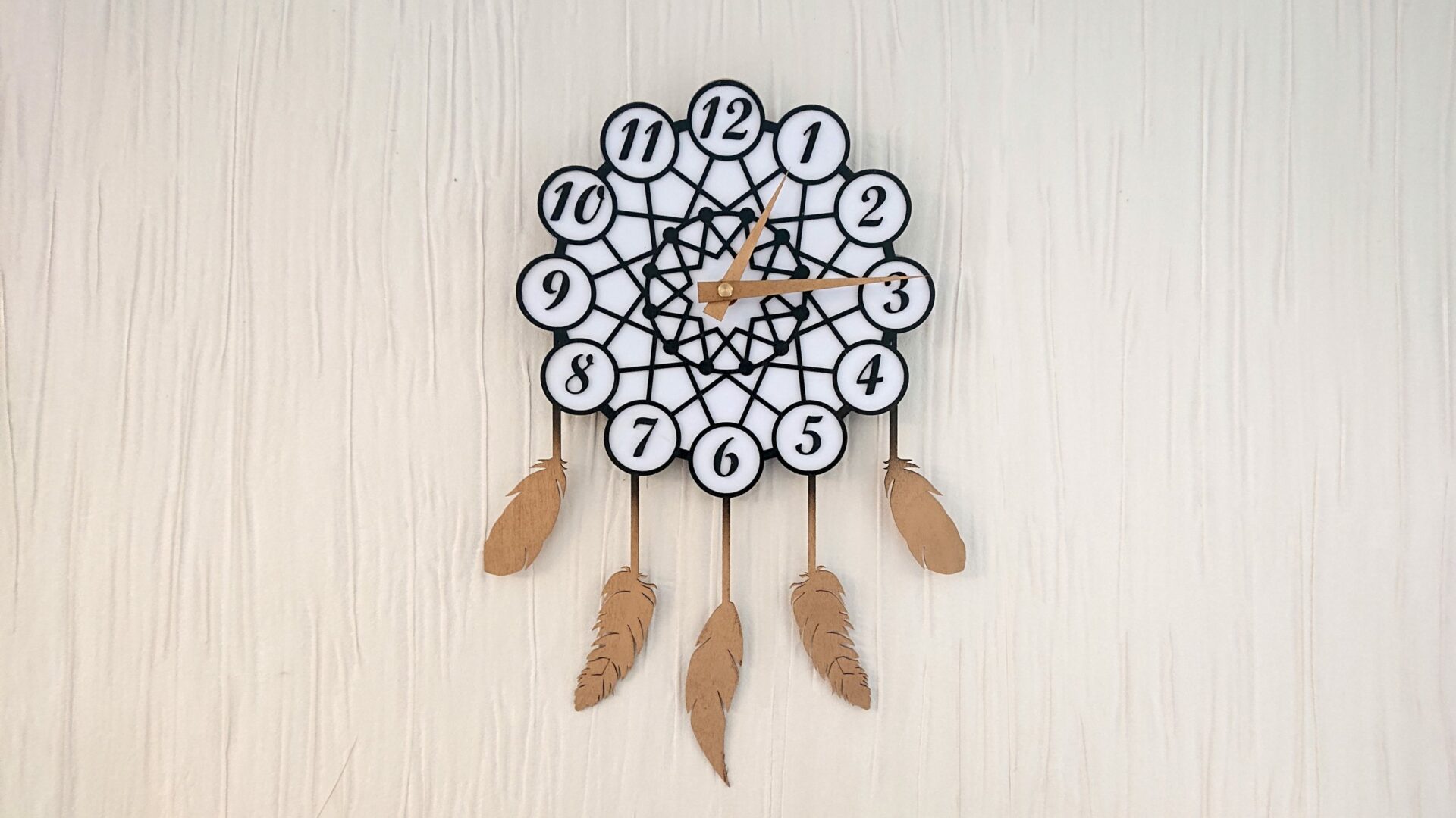 Dreamcatcher clock