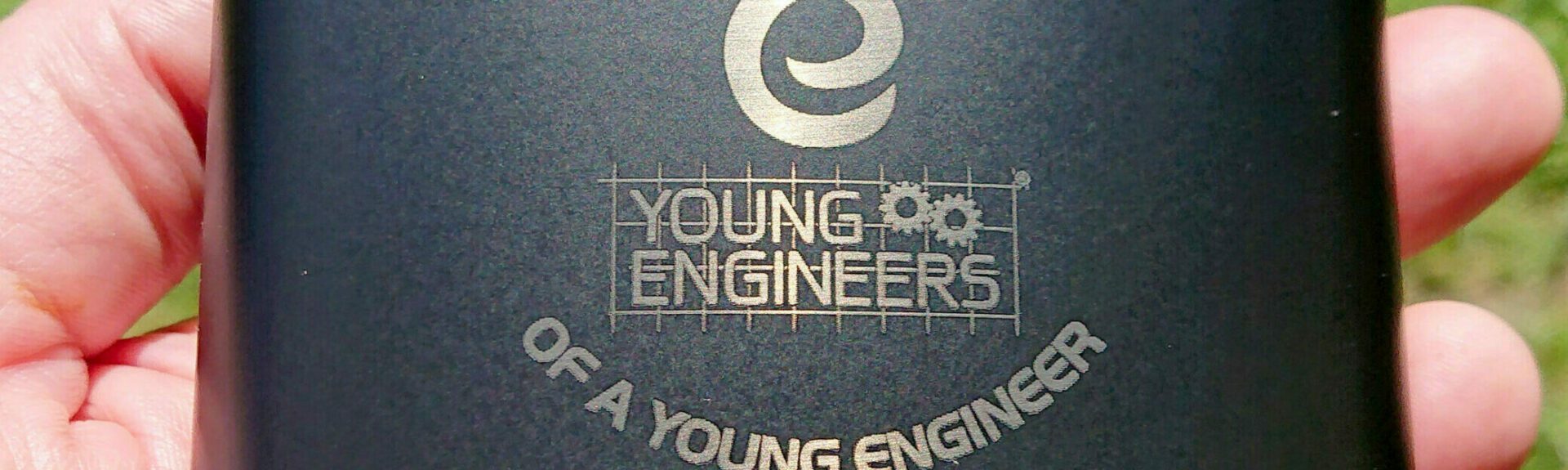 Powder-coated hip flask